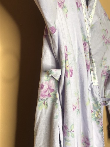 Carole Hochman Girl's Size 6 Robe Purple Floral Band Loop Long Sleeve - Picture 8 of 12