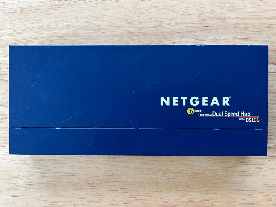 Netgear 6-Port 10/100 Dual Speed Ethernet Hub w/ Uplink Button - Model DS106 - Image 3 of 4