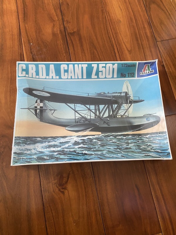 Italeri C.R.D.A. Cant Z501 Kit No 112 Scale 1:72