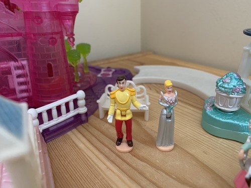 1995 Polly Pocket Bluebird Aschenputtel verzaubertes Schloss mit Figuren - Bild 6 von 11