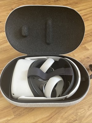 Meta Quest 2 VR