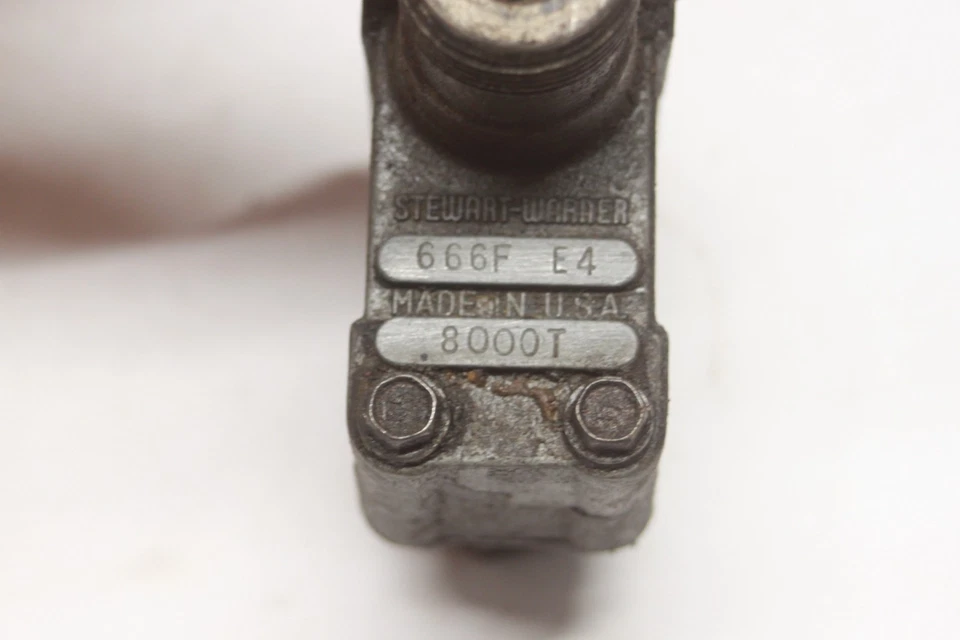 Adaptador de transmisión de engranajes de velocímetro STEWART WARNER de colección 666F E4 relación .8000 Foto 4 de 4