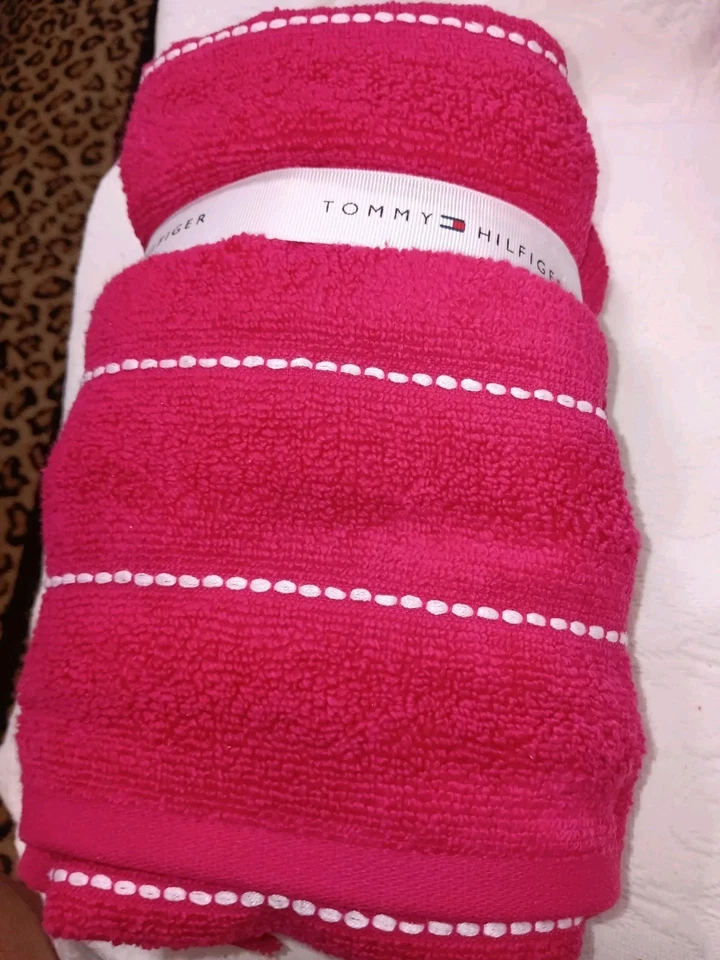 TOMMY HILFIGER ROJO ROSA PARQUE RAYAS TOALLAS DE MANO 13X30" JUEGO DE 2 100% ALGODÓN NUEVO EN PAQUETE Foto 2 de 4