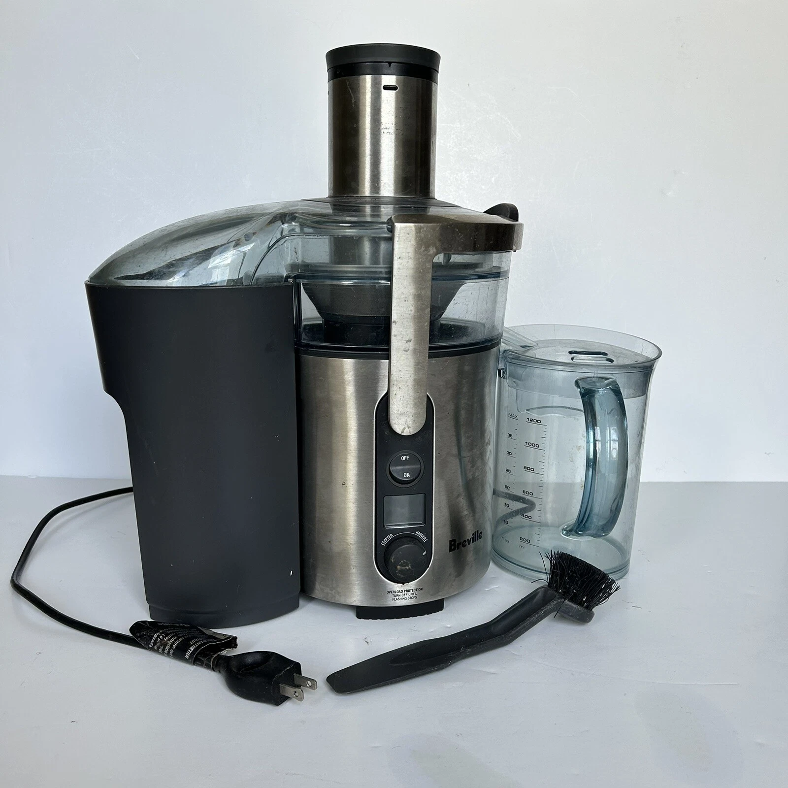 Breville BJE510XL Multi-Speed Juice Fountain 900-Watt Juicer