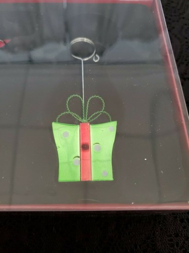 NWT St. Nicholas Square Gift Present Shaped Photo Holders - Set of 3 - Picture 5 of 6