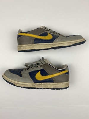 low top nike dunks released in 2004