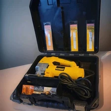 DEWALT VS Orbital Jig Saw DW321/DW323 Tool & Hard Case W/3 New Blades
