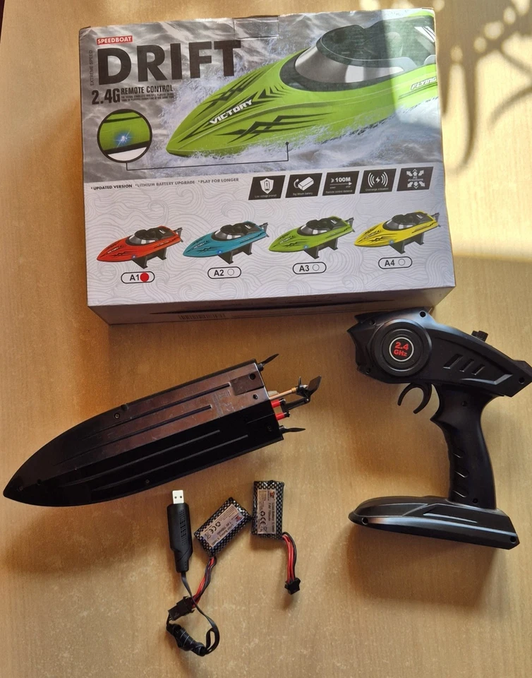 Ferngesteuertes Speedboot "Drift" - Bild 2 von 3