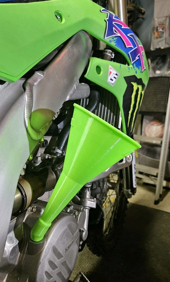 Embudo roscado Kawasaki KX con adaptador y protector de rosca cambio de aceite KX250 KX450 Foto 2 de 4