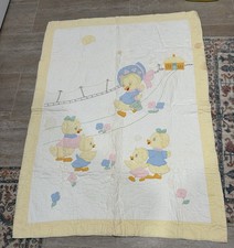 Vintage Hand Stitched Duck Pattern Baby Quilt 50  s-60  s  50  x 36  