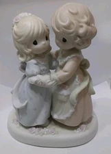 Precious Moments A Very Special Bond Porcelain Figurine Mother Daughter 488240