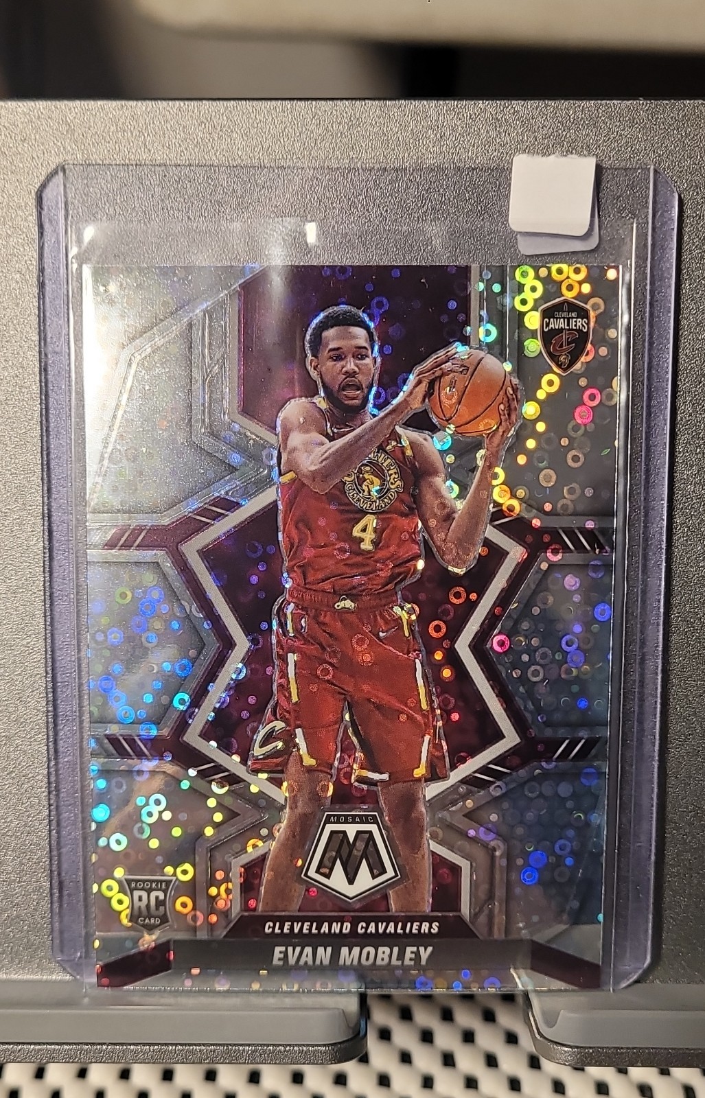 2021-22 Panini Mosaic - Rookies Evan Mobley #201 Fast Break Silver Prizm (RC)