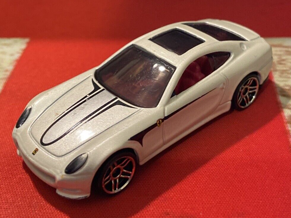 ●HOT WHEELS  フェラーリ　612 スカリエッティ Hot Wheels - Ferrari - 612 Scaglietti - 1:18 (1/18) - Red, Blue