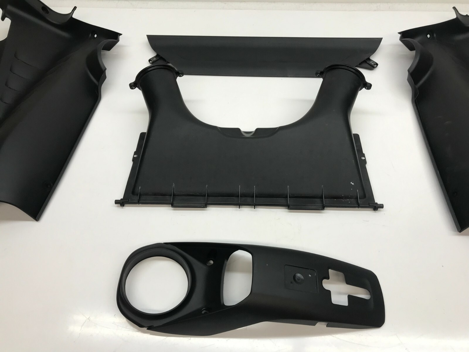 FERRARI 488 GTB REAR ENGINE BAY COVER PANELS TRIM SET OEM 86258200 86258000