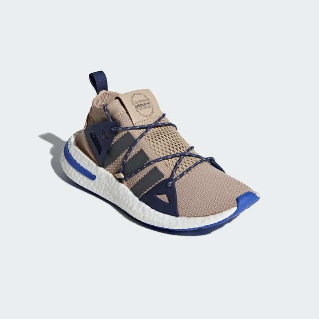 arkyn running sneaker