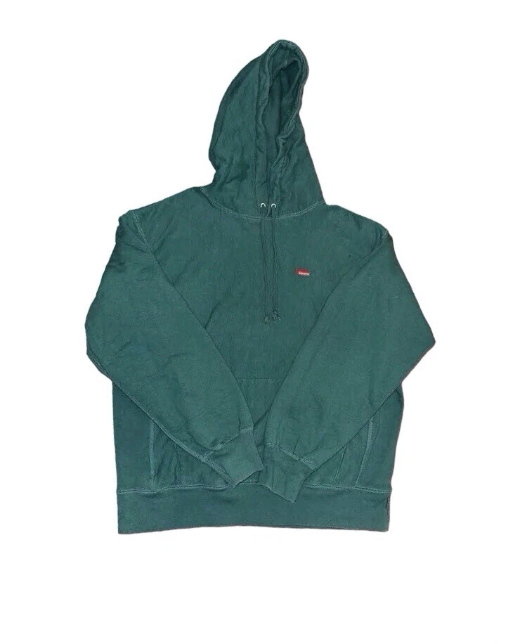 Men’s Supreme Small Box Hoodie Size Medium