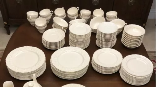 VINTAGE WEDGWOOD  QUEENSWARE,  CREAM, SHELL EDGE, EMBOSSED GRAPES - 115 PIECES