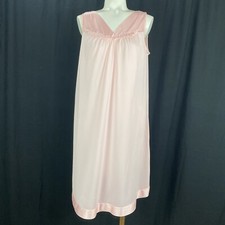 Vintage Vanity Fair Nightgown Pink nylon Medium Made In USA Short Nightie Tank