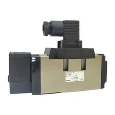 SMC VFS4110-5D PNEUMATIC SOLENOID VALVE 0.1-1.0MPa 21-26VDC COIL