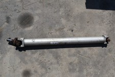 1998-2002 Chevrolet Camaro 5.7l Rear Drive Shaft Used Oem 12564004 Gm