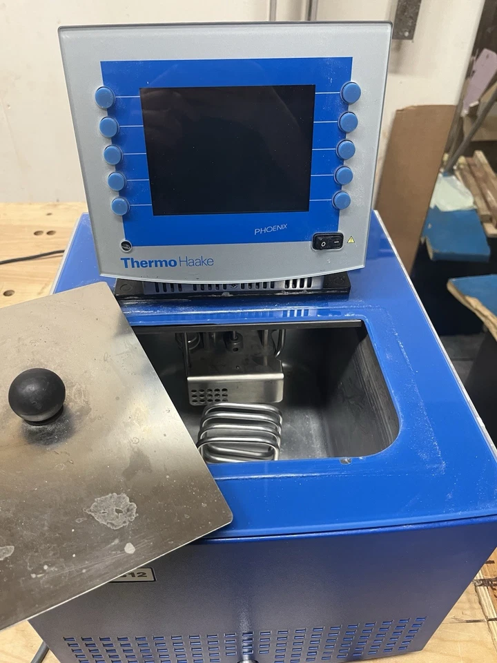 Baño de agua Thermo Haake B12 Phoenix tipo 003-6871 EU 230V probado Foto 2 de 4