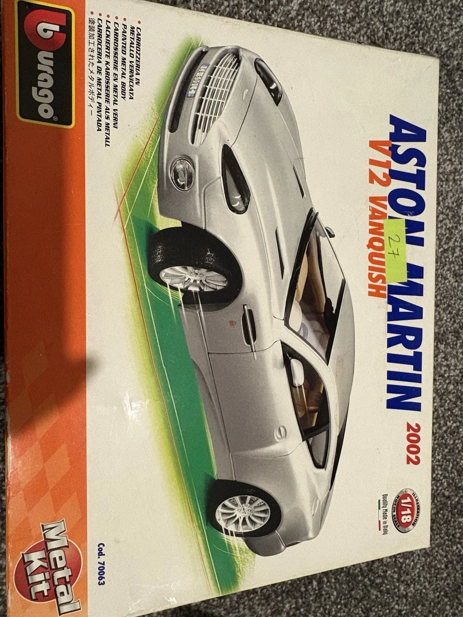Aston martin vanquish rouge 1/18 burago - Collection