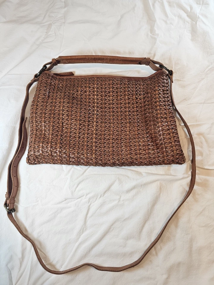 Bolso bandolera/bolso de mano de cuero tejido genuino Ashwood Foto 3 de 4