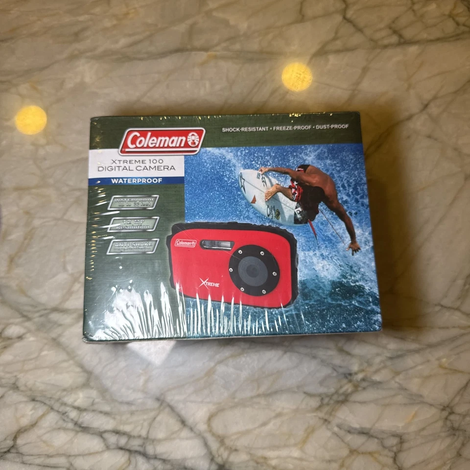 Водонепроницаемый цифровой фотоаппарат Coleman Xtreme 100 совершенно новый цвет синий  - Изображение 2 из 4