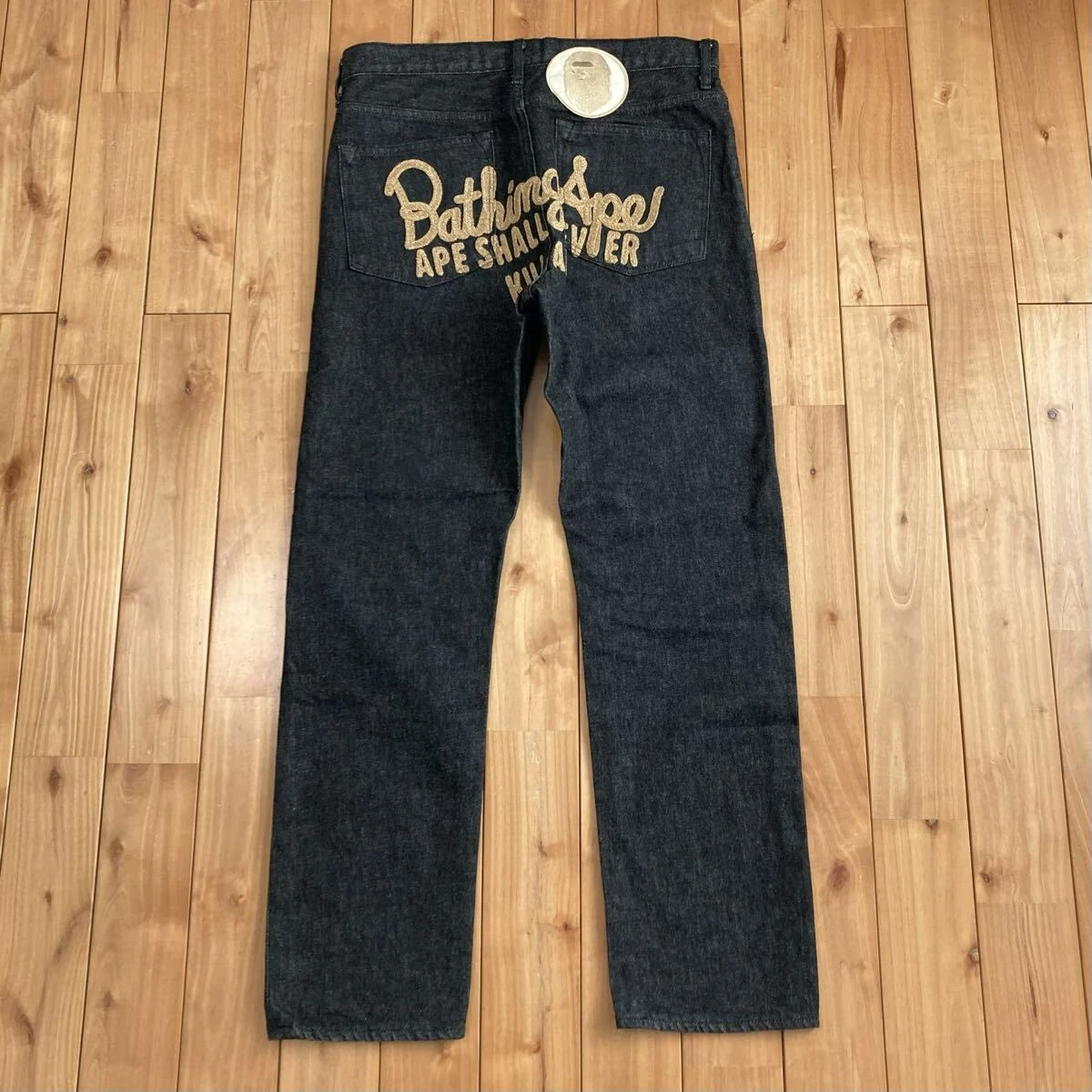 BAPE Champion 刺繍 パンツ ブラック a bathing ape BAPE Champion gold embroidered black denim pants A Bathing Ape