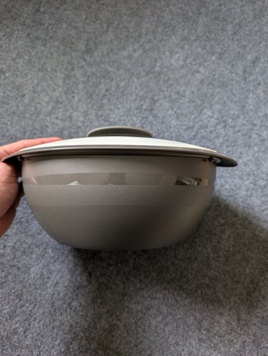 Tupperware Heat Serve N Store Insulated Serving Bowl 4 Pieces 4.3L + 2.5L - Picture 21 of 23