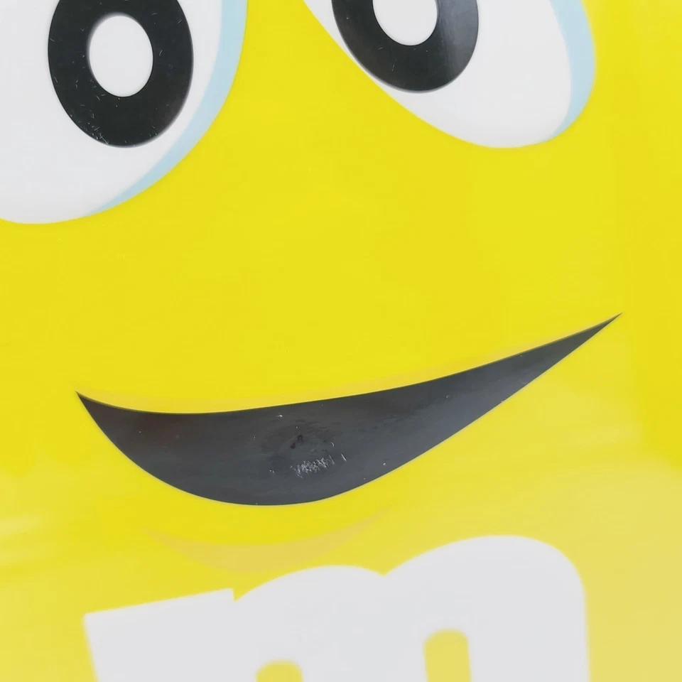 *NEW*  m&m's  8"×8" Scrapbook Album Yellow Chocolate - 20 Pages Spine Spacers - Image 3 of 4