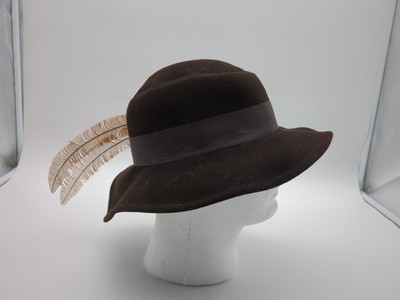 Vintage Mr John Classic 100% Wool Hat With Feathers | eBay display picture 1