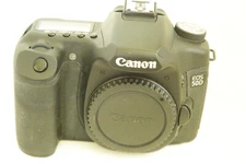 Canon EOS 50D 15.1MP Digital SLR Camera (Body Only).  All Canon EF Lenses Work!