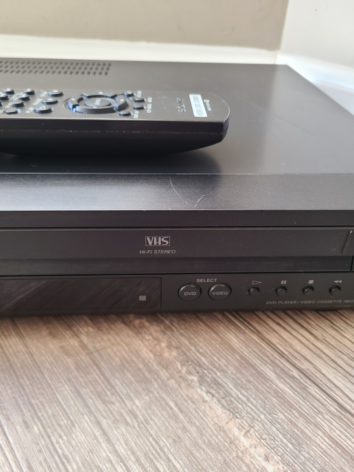 Sony SLVD380P VCR VHS DVD Combo Player Recorder Original Remote TESTED