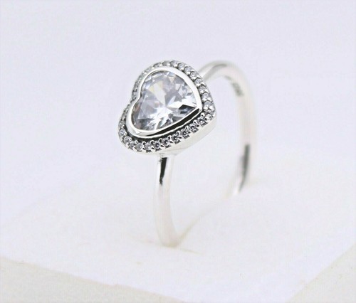 Size 7.5/56 Authentic PANDORA Sparkling 