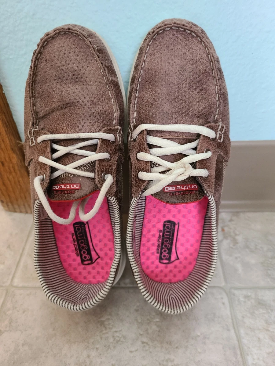 Skechers goga mat 2025 boat shoes