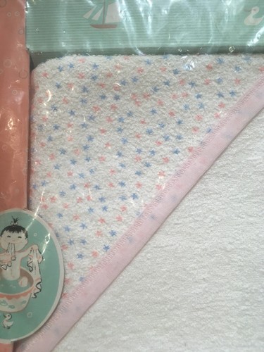 Vintage Baby Hooded Bath Towel. New In Sealed Box! 100%Cotton 36”X 36” Hooded! - Picture 4 of 12