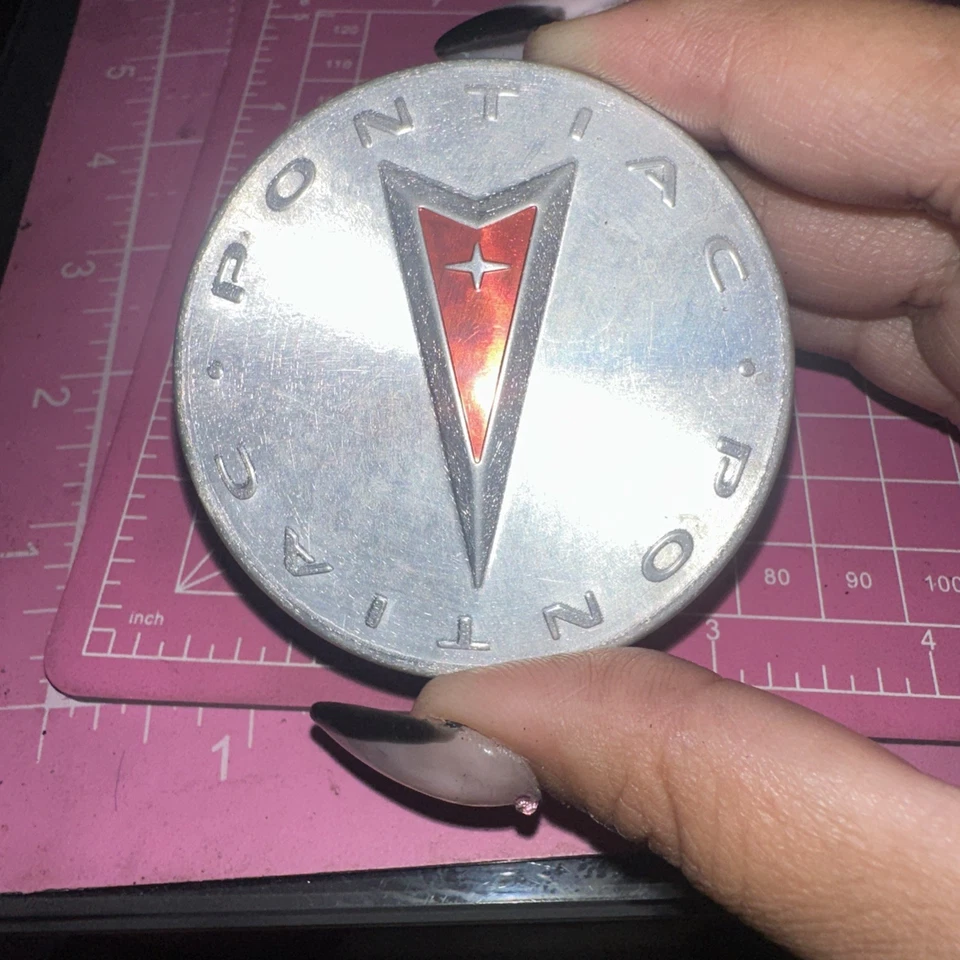 Pontiac OEM 2004-2010 Grand Am Prix Montana Torrent tapa central mecanizada 9593169 Foto 3 de 4