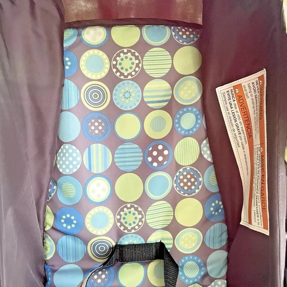 Cochecito paraguas Cosco Canopy ligero compacto plegable marrón verde Foto 3 de 4