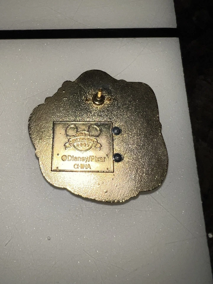 Prendedor Dory Chorro Crush Buscando a Nemo Marlin 2007 Disneyland Pixar 46481 Foto 2 de 4