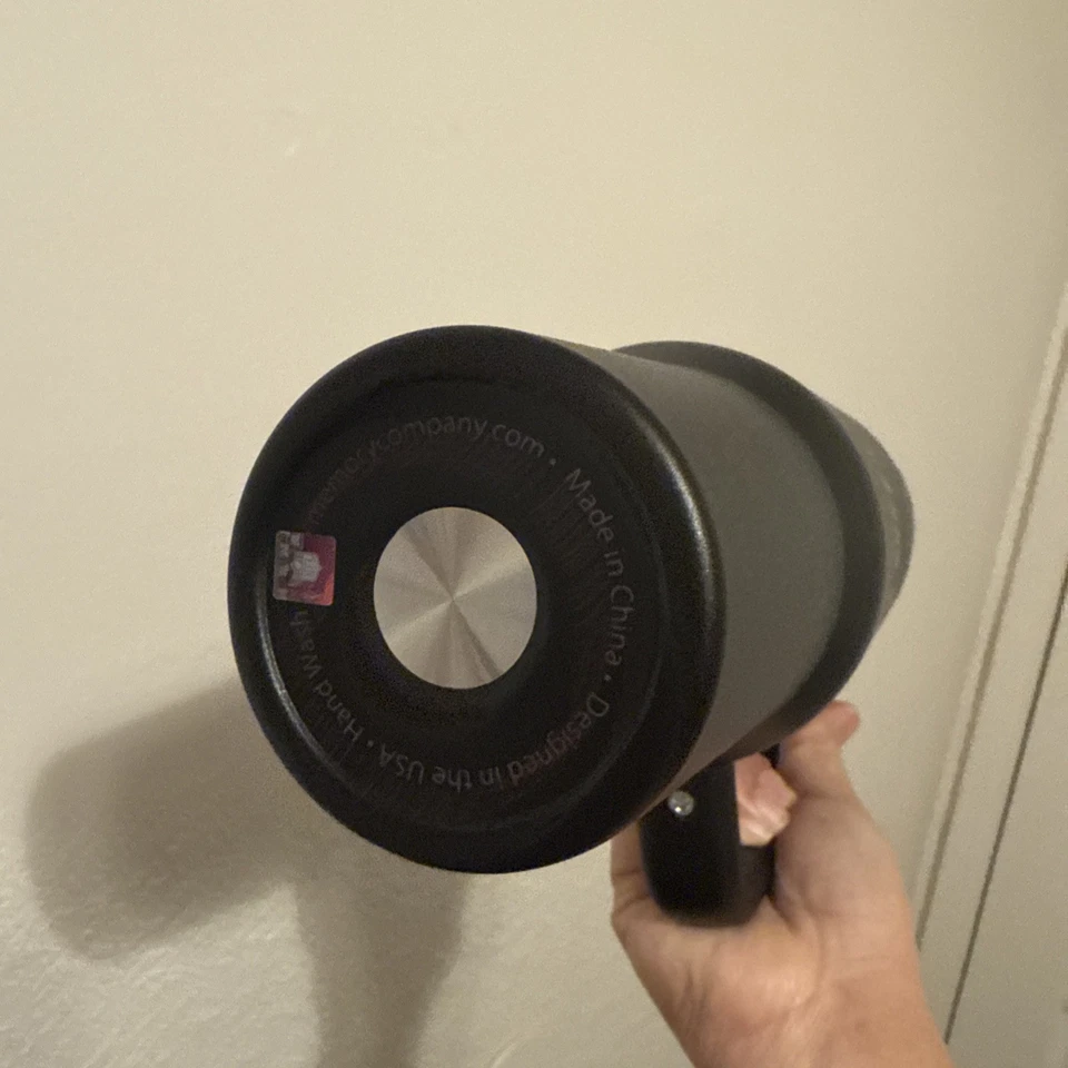 Botella de agua grande iridiscente The Memory Co 46 oz Kansas City Chiefs nueva Foto 4 de 4