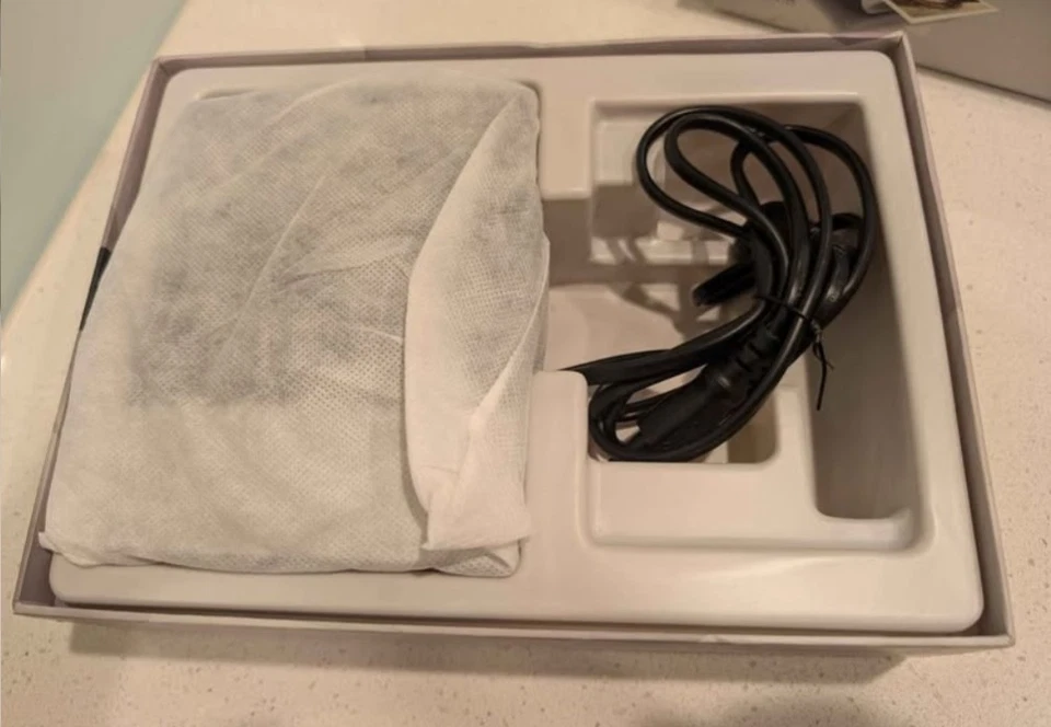 Polaroid GL10 Instant Mobile Printer 3x4in Zink Technology Bluetooth - Image 4 of 4