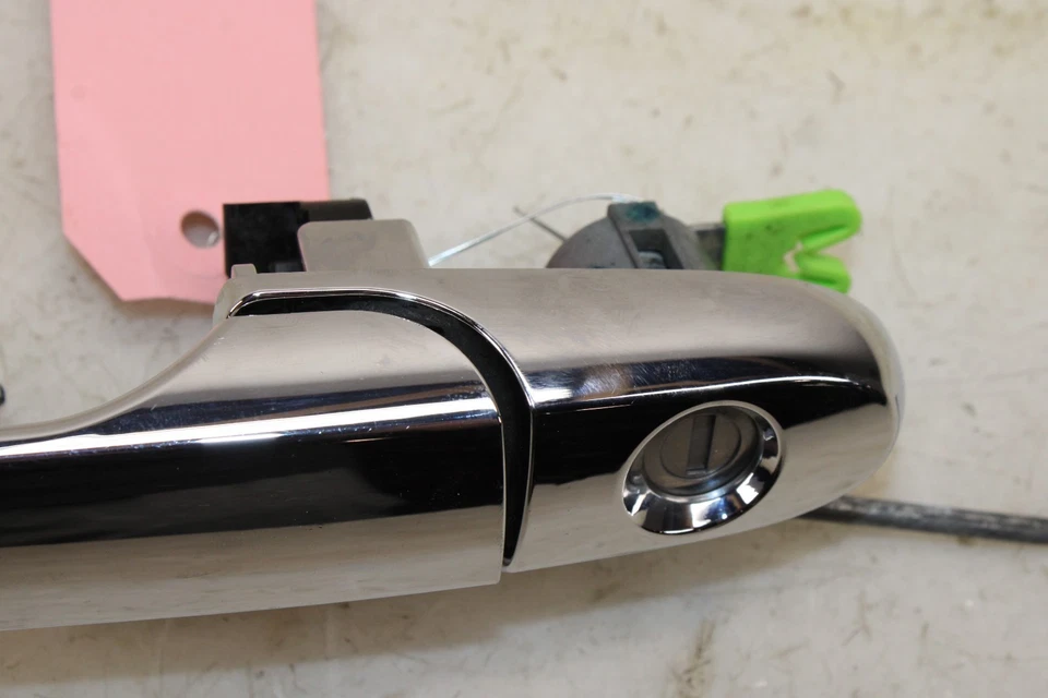 Manija de puerta exterior derecha Saturn Sky 2007-2010 OEM LN94 Foto 2 de 4