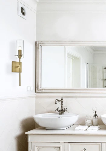 Living District Elsreth 4.5" Wall Sconce Clear Shade In Satin Gold - Picture 2 of 7