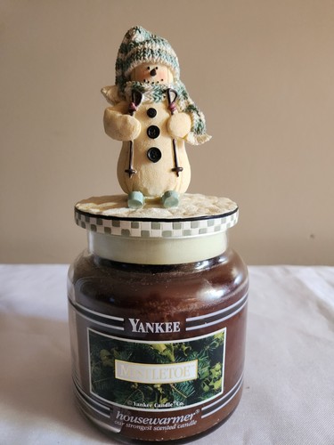 Yankee Candles Christmas Scents Jack Frost Mistletoe and Balsam and Cedar! - Picture 17 of 21
