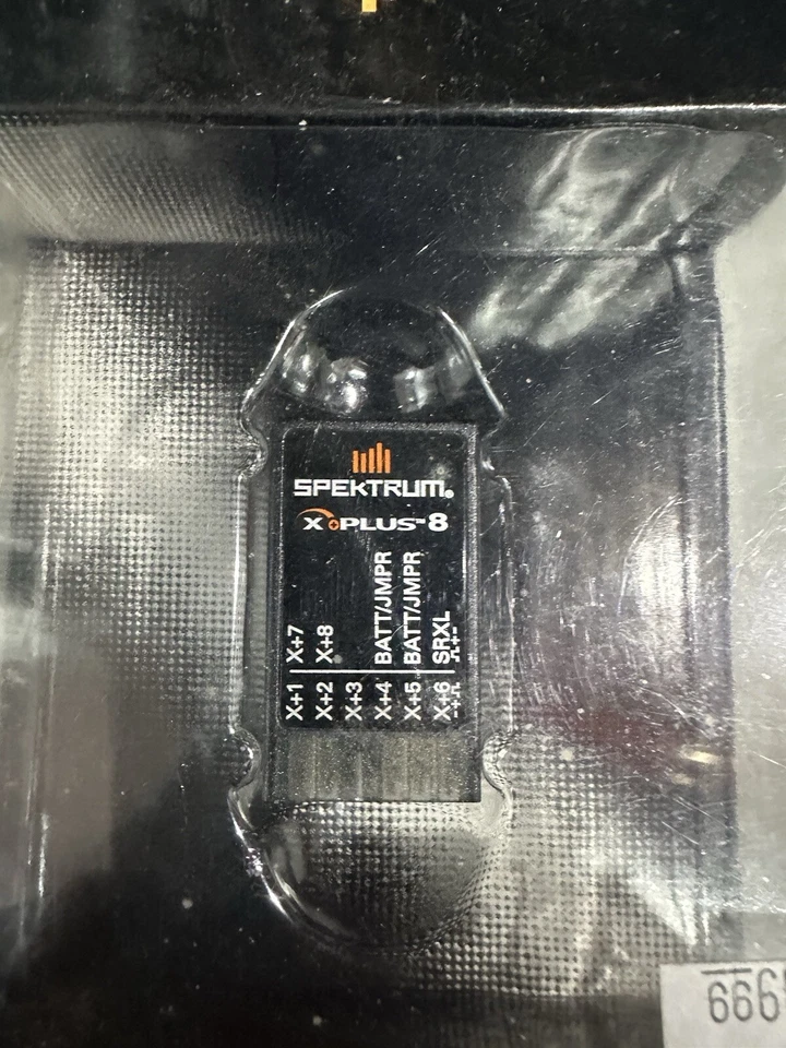 Spektrum SPMXP8000 - 8-Vhannel X-Plus Module - Brand New in Box!! - Image 2 of 3