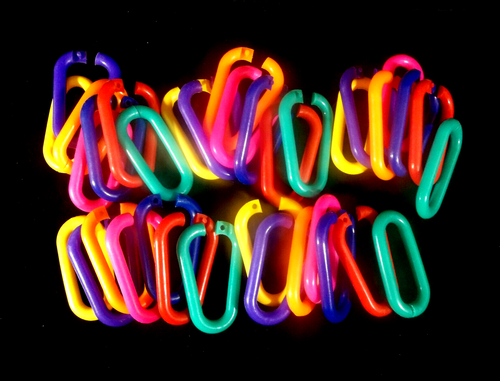 Set of 35 Multicolor Plastic Chain Link Toys - Picture 2 of 6
