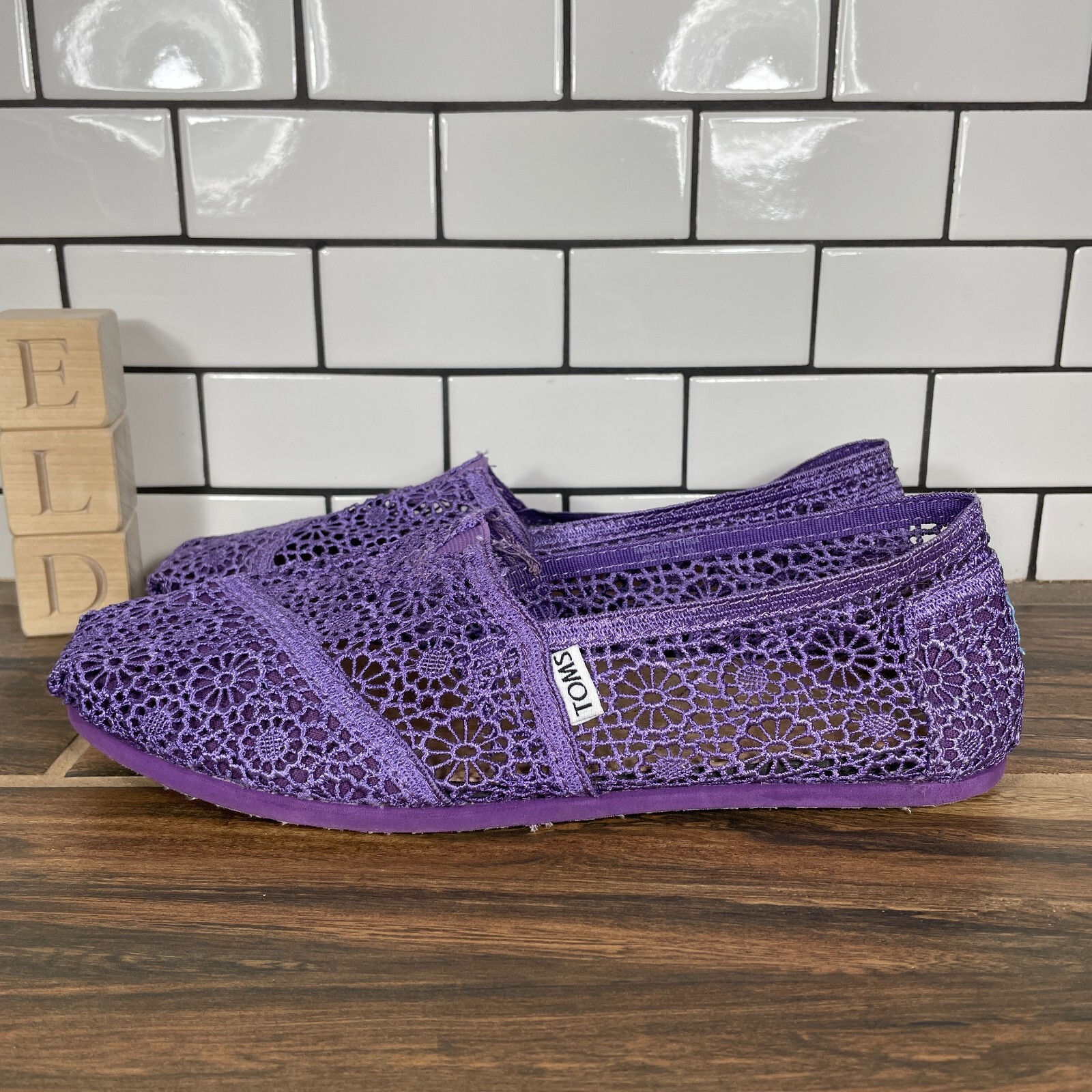 toms crochet