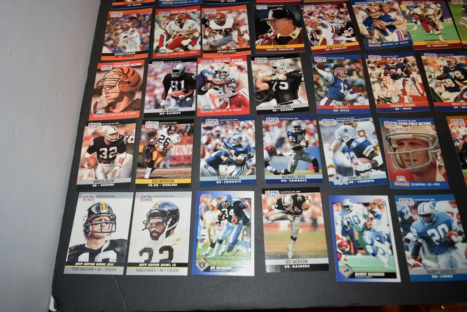 Lote de tarjetas de fútbol americano vintage (60) estrellas de novatos Bo Jackson Barry Sanders casi nuevo Foto 2 de 4