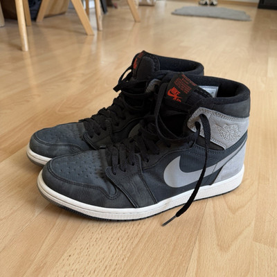 Jordan Air Jordan 1 High Top Sneaker GORE-TEX Schwarz Grau Größe 43